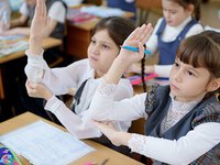 Новости » Общество: В школах Керчи ввели сокращенные уроки