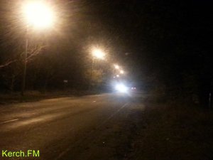 Керченские коммунальные службы осветили дорогу к переправе