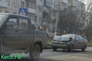 В Керчи ДТП перед пешеходным переходом