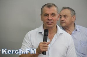 Константинов призвал СМИ и штаб по ликвидации не приукрашать события ЧС