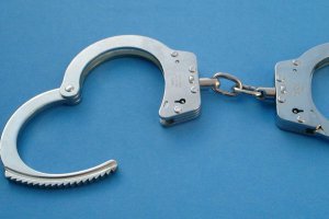 Новости » Криминал и ЧП: В Керчи задержан подозреваемый в убийстве правохранителя
