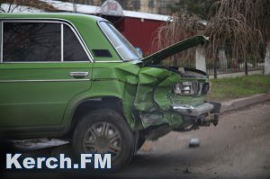 В Керчи в Аршинцево столкнулись три автомобиля, движение затрудненно