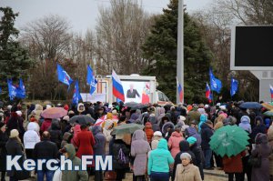 Новости » Общество: Завтра в Керчи  на большом экране покажут онлайн-конференцию Путина