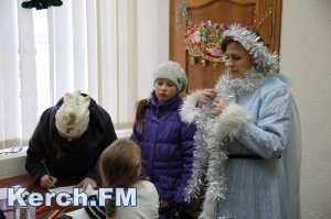Более 200 керченских детей написали письма Деду Морозу в Великий Устюг