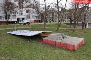В Керчи за год демонтировали 80 незаконных билбордов