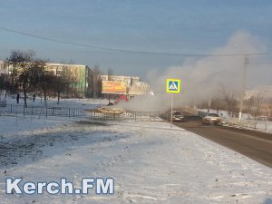 Новости » Общество: В Керчи очередной порыв теплотрассы