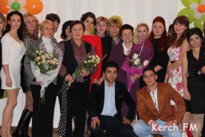 Новости » Общество: В Керченском медколледже прошел выпускной