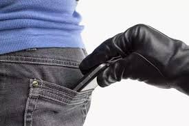 Полиция Керчи сообщает, как  уберечь себя от кражи телефона