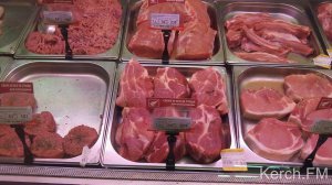 Новости » Общество: Жорняк пригрозил запретить продавать свинину в Керчи: мясо дорожает