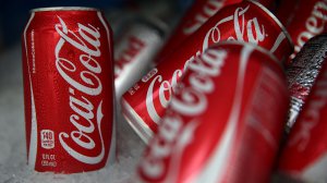 Госдума хочет включить Coca-Cola в список нежелательных организаций страны