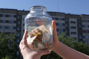 Новости » Общество: Замминистра ЖКХ считает, что крымчане должны платить за капремонт домов