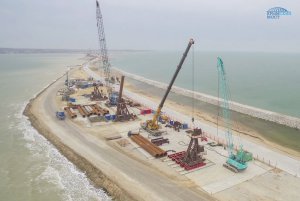 Новости » Общество: Для строительства Керченского моста требуется 146 рабочих