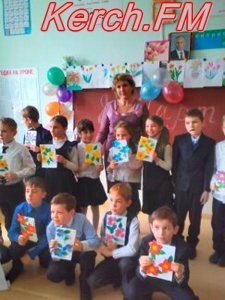 Ты репортер: Керченские школьники поздравили мам и бабушек с 8 марта