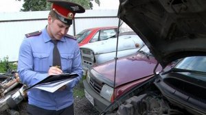 Новости » Общество: ГИБДД просит керчан предоставлять на перерегистрацию чистые машины