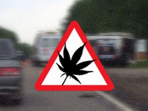 Лицам с наркотической зависимостью в Керчи запретили водить авто