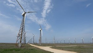 Новости » Общество: В  Крыму предлагают построить ветроэлектростанции