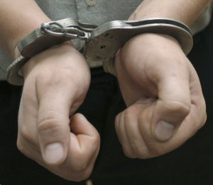 Новости » Общество: Керчанин сядет на 8,5 лет за изнасилование несовершеннолетних
