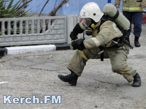 Новости » Общество: Пожарные Керчи испытали себя в соревнованиях – к трудностям готовы