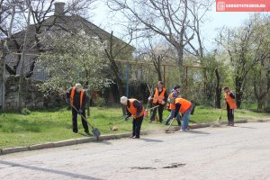 В Керчи на уборку парков и скверов потратят 500 000 рублей