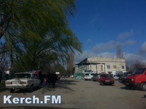 Новости » Общество: Керченские водители продолжают 1 апреля перерегистрировать авто бесплатно