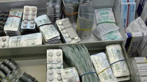 Новости » Общество: В Крыму  Минздрав в 2015 году выдал треть от запланированного объема льготных лекарств