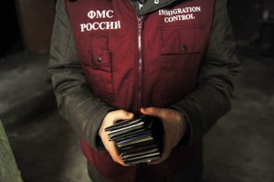 Новости » Общество: В Крыму ФМС предлагает помощь беженцам