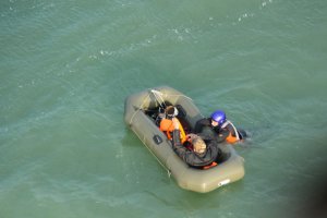 МЧС спасли рыбака, которого в Ленинском районе  унесло в  море