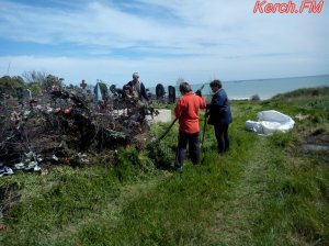 Ты репортер: Керчане просят вывезти мусор с Героевского