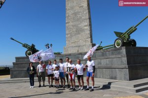 Новости » Общество: Через Керчь проехали участники велопробега Сталинград-Севастополь