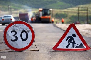 Новости » Общество: Дорожников собираются начать наказывать за опасные ремонты на дорогах