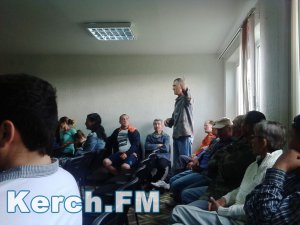 В Керчи жителям Джаныкоя пообещали мечеть и освещение
