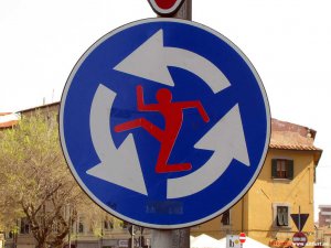 Новости » Общество: Керчане жалуются на отсутствие дорожных знаков (видео)