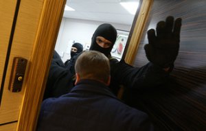 В Крыму возбудили дело о превышении полномочий на сотрудника УФМС
