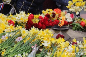 Новости » Общество: В День памяти и скорби керчане возложат цветы