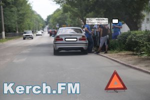 В Керчи столкнулись «BMW» и жигули