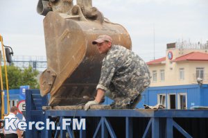 Новости » Общество: В июле обещают открыть дополнительный причал на Керченской переправе