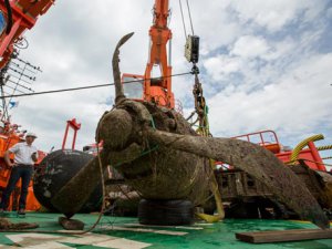 Новости » Общество: Со дна Керченского пролива подняли Ил-2 времен Второй мировой войны