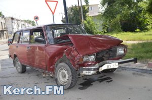 В Керчи сегодня ночью в аварии пострадали пять человек