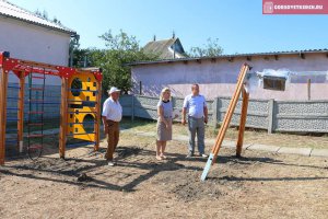 Новости » Общество: В Керчи установили еще четыре новые детские площадки