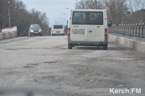 Новости » Общество: В Керчи на следующей неделе начнётся ремонт Аршинцевского моста