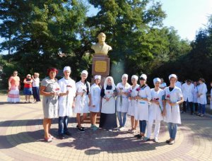 Новости » Культура: В Керчи студентам рассказали о сестринском деле в Крымской войне