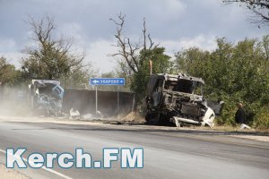 В Ленинском районе столкнулись две фуры. Водители погибли