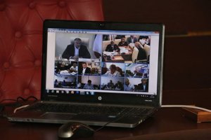 Министр ЖКХ Крыма просит ускорить работу по капремонту общежитий в Керчи