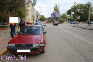 Новости » Общество: В Керчи столкнулись две легковушки