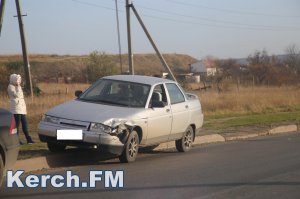 Новости » Криминал и ЧП: В Керчи столкнулись «LADA» и «Chevrolet»