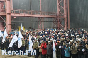 Новости » Общество: В Керчи на заводе «Залив» заложили новое судно