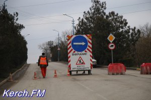 Новости » Общество: Выезд из Керчи на Чкалова – перекрыли