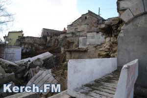 Новости » Общество: В Керчи реставрацию Митридатской лестницы планируют завершить к 2019 году