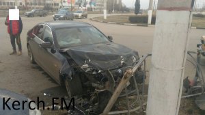 В Керчи столкнулись «Chery» и  «BMW», сотруднику полиции вызвали «скорую»