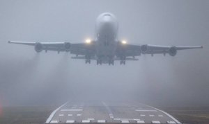 Вылет и прием рейсов в аэропорту Симферополя задерживается из-за тумана